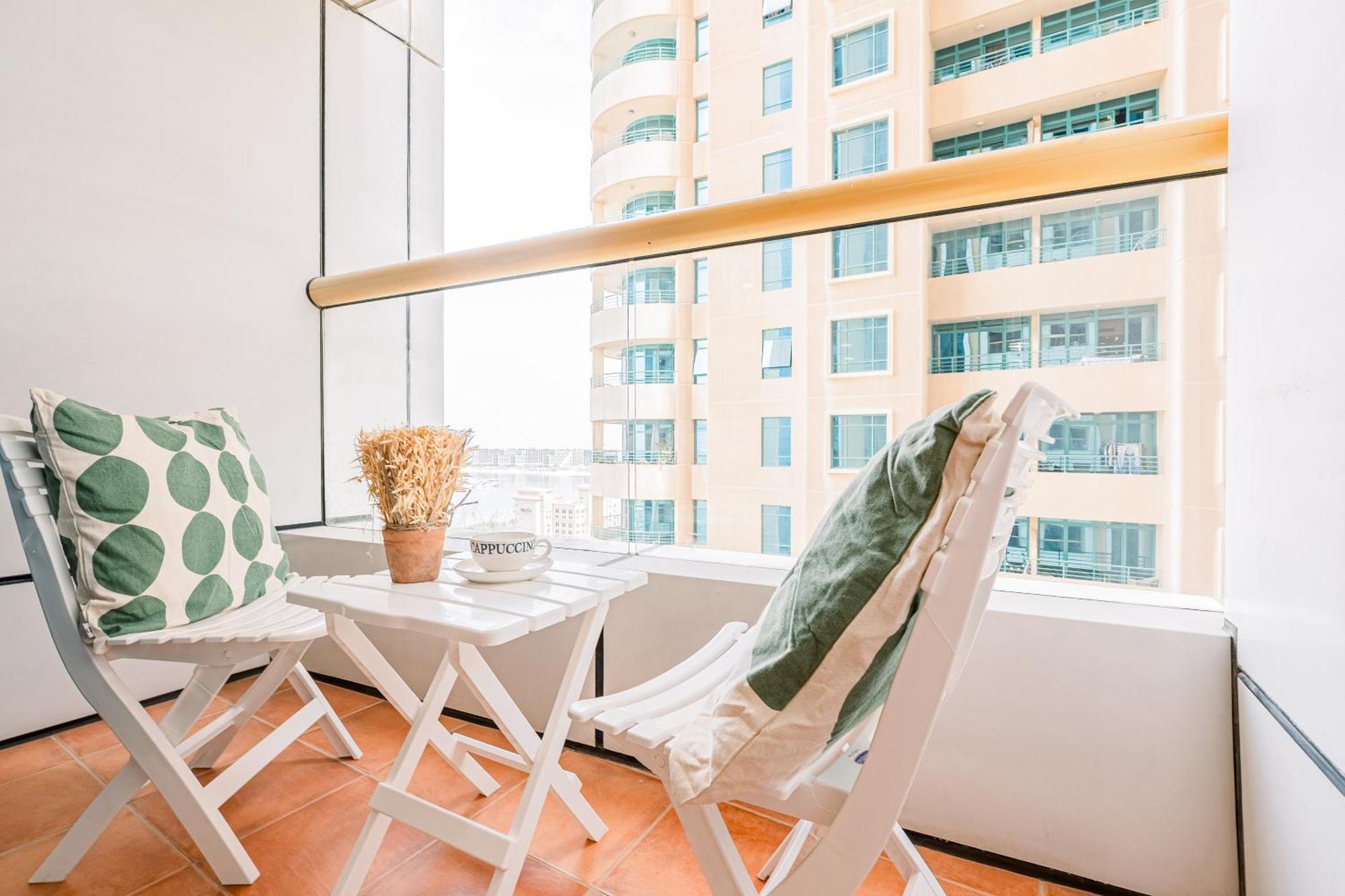 Апартаменты Fabulous 1br In Marina Near With Sea Views Дубай